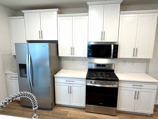 Building Photo - 531 Cooper St