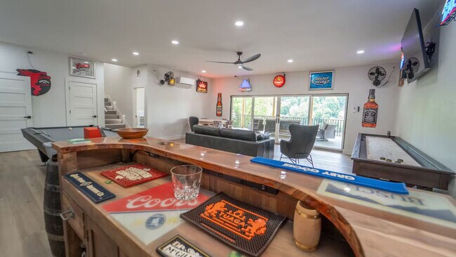 Building Photo - 10573 Jasper Ln