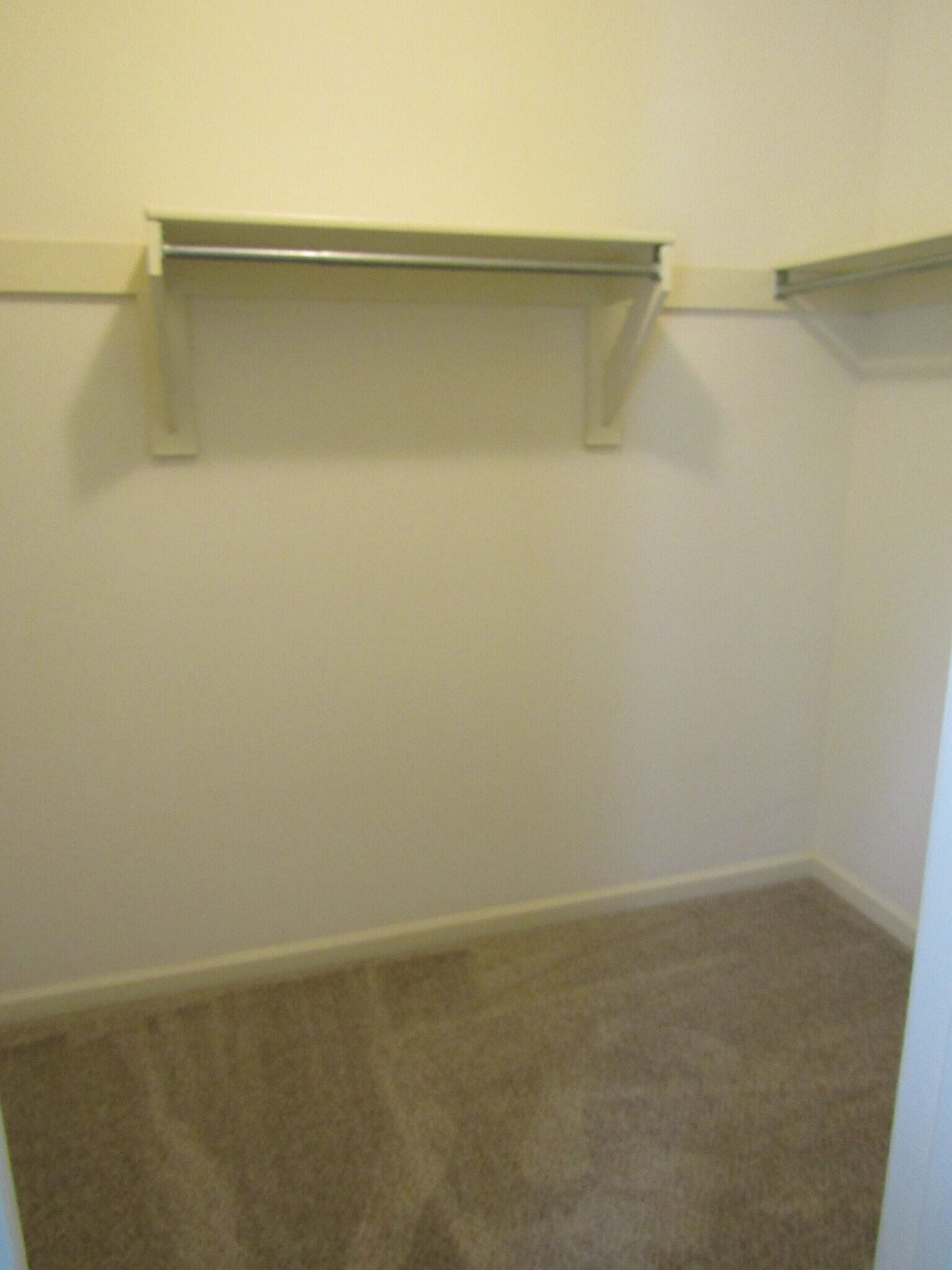 Building Photo - 52 Hilldale Dr