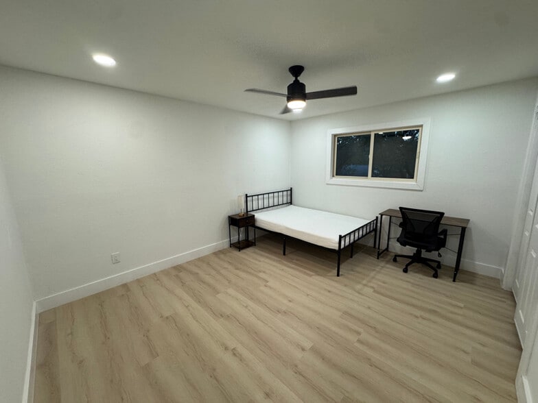 Building Photo - 4209 Everest Ln