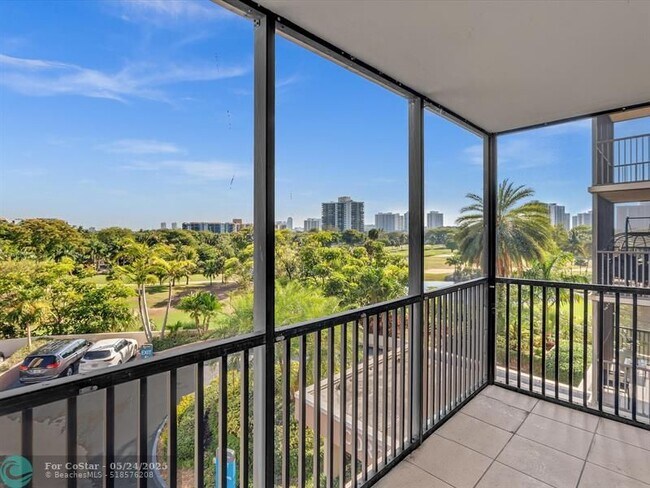 Building Photo - 20379 W Country Club Dr