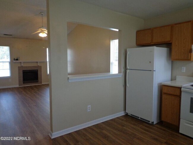 Building Photo - 1154 Pueble Drive, Jacksonville NC 28546