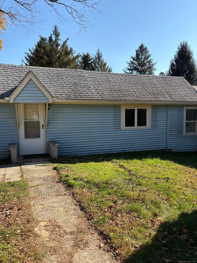 Building Photo - 5 White Birch Ln