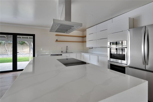 Building Photo - 2032 W 171st St