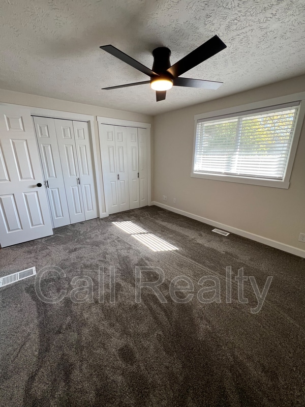 Building Photo - 8205 N General Lee Way