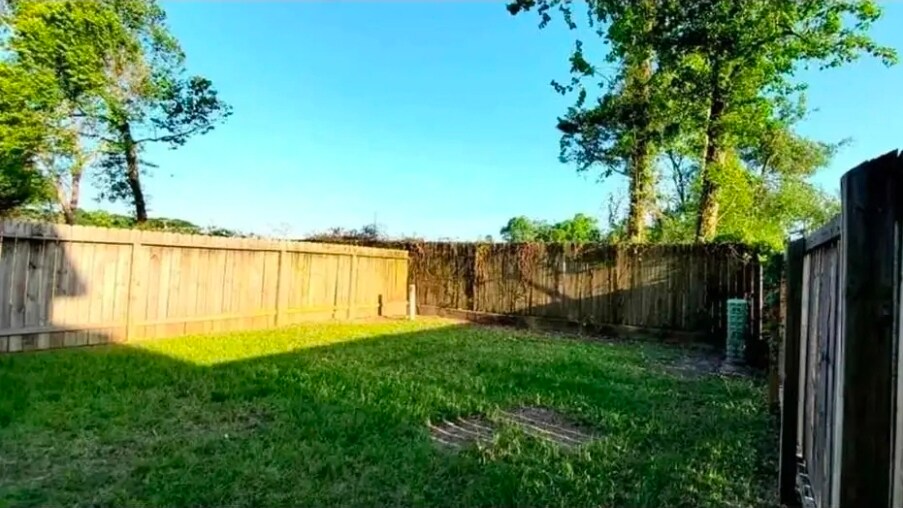 Building Photo - 3004 La Estancia Ln