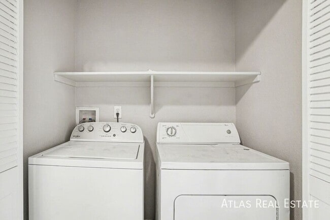 Building Photo - 7829 Antelope Valley Point