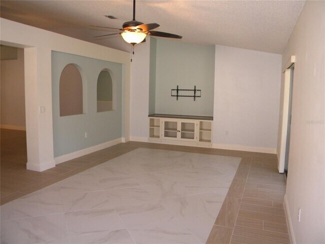 Building Photo - 1821 Corner Meadow Cir