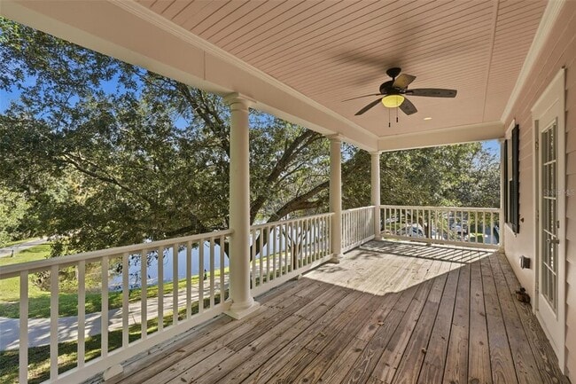 Building Photo - 815 Lake Evalyn Dr