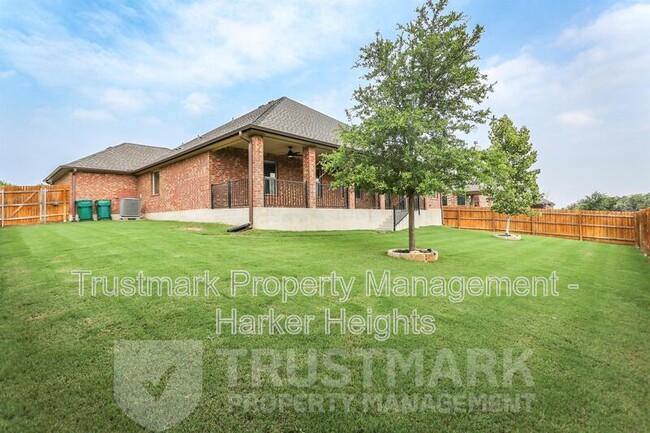 Building Photo - 5610 Fenton Ln