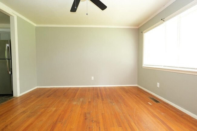 Building Photo - 2912 Cedarhurst Dr