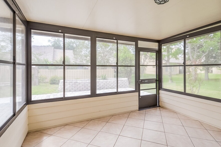 Building Photo - 4137 Rollingwood Ct
