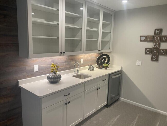 Building Photo - 1248 100th Ave NW