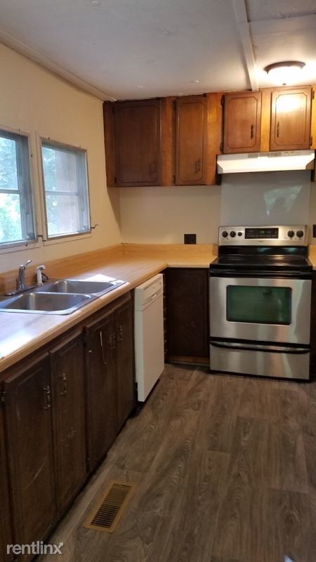 Building Photo - 4 br, 2 bath House - 88 Cherry Street