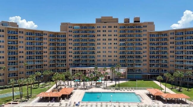 Building Photo - 880 Mandalay Ave