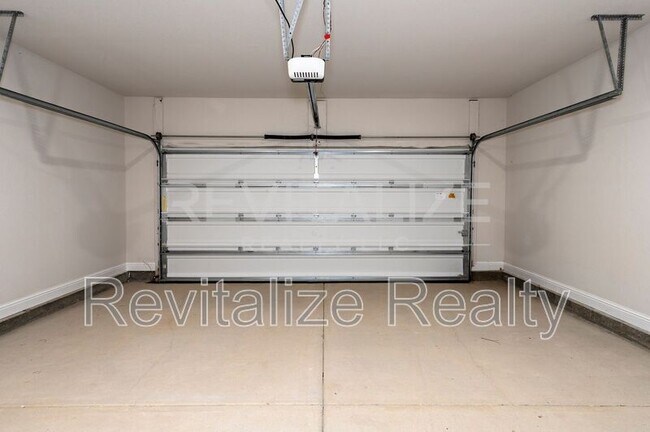 Building Photo - 14543 Dayton Cir