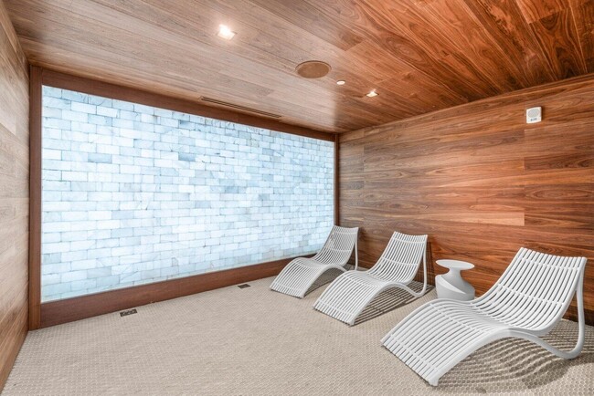 Building Photo - 220 SE Mizner Blvd