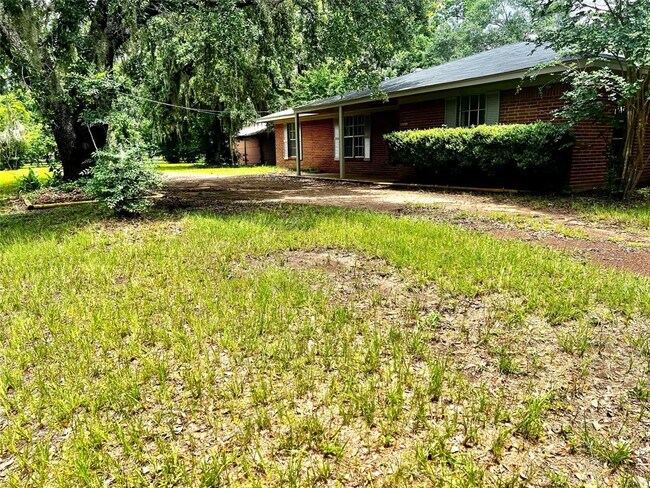 Building Photo - 29720 Shady Brook Ln