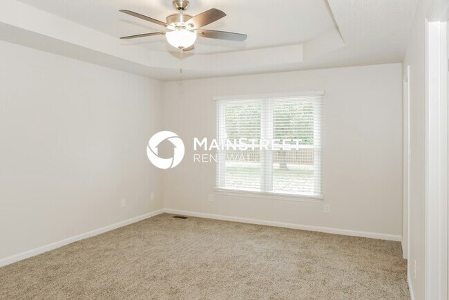 Building Photo - 3 Bedroom Pet-Friendly Home in HUNTSVILLE, AL with Main Street Renewal
