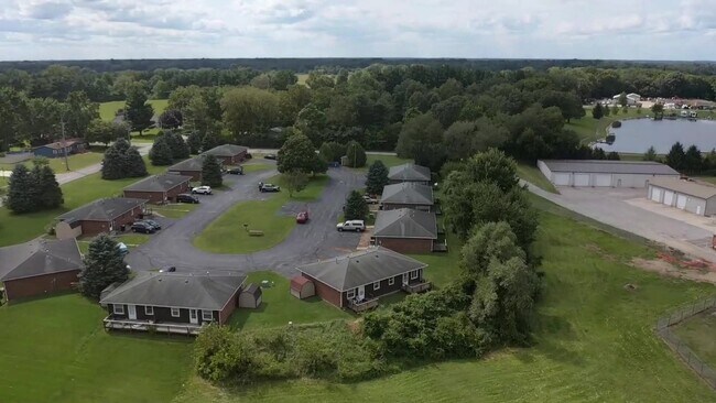 Building Photo - 601 Rizek Dr