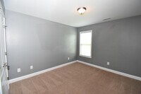 Building Photo - 131 S Prince Henry Way