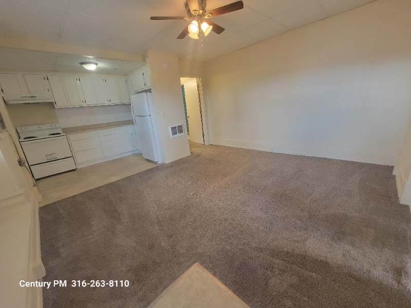 Building Photo - 321 S Osage St