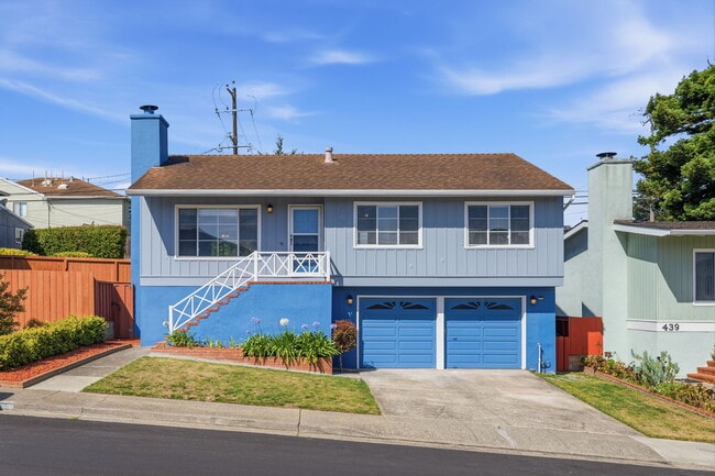 Building Photo - 435 Alhambra Rd