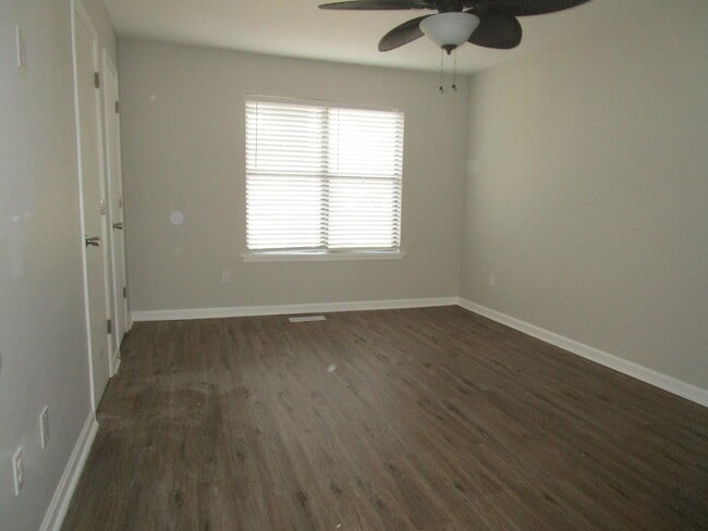 Building Photo - 1968 Gion St