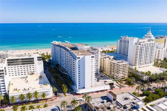 Building Photo - 100 Lincoln Rd