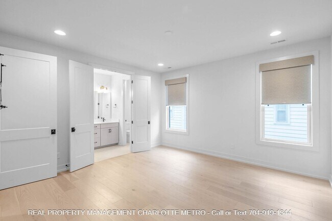 Building Photo - 1609 Parkwood Ave