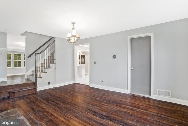 Building Photo - 509 Denham Rd