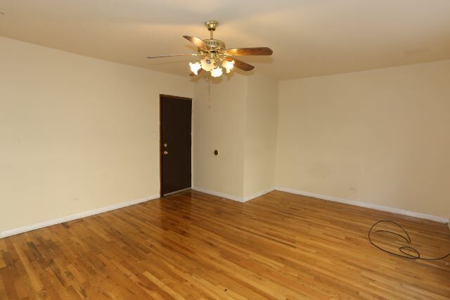 Building Photo - 755 W Cornelia Ave