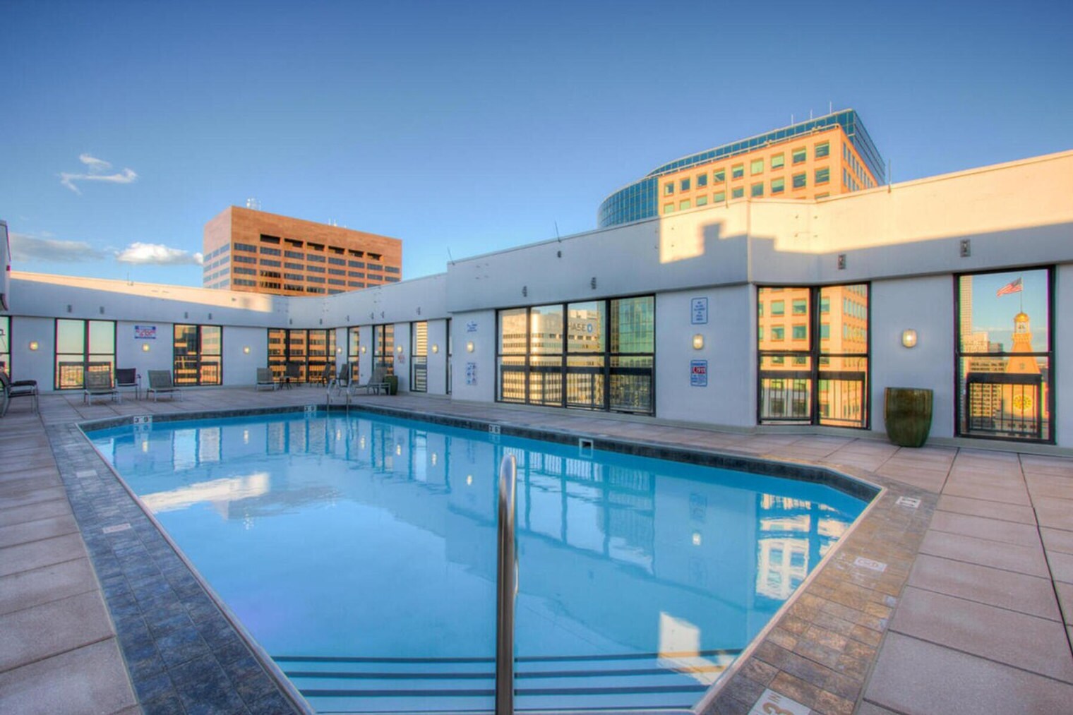 Building Photo - 1675 Larimer St