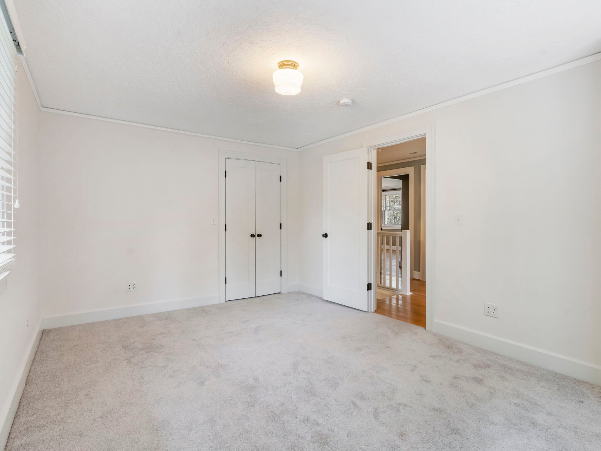 Building Photo - 2605 NE 35th Ave