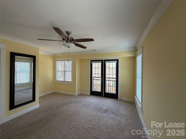 Building Photo - 29 Myrtle St