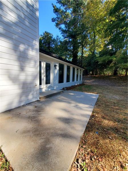 Building Photo - 2780 Burtz Dr