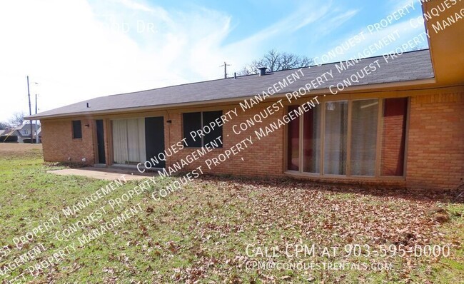 Building Photo - Spacious 3 Bedroom. 2 Bath House in Tyler