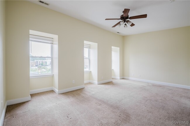 Building Photo - 603 Chamberlayne Pkwy