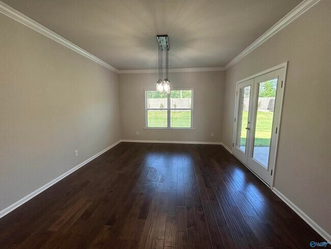 Building Photo - 7040 Regency Ln SE