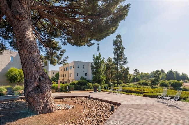 Building Photo - 143 Culture
