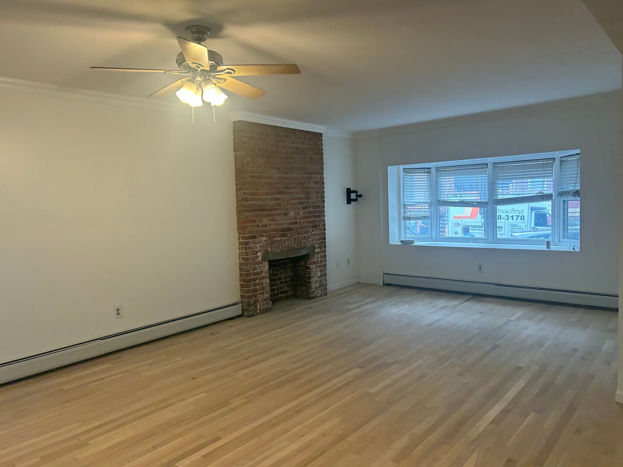 Building Photo - 337 Bloomfield St