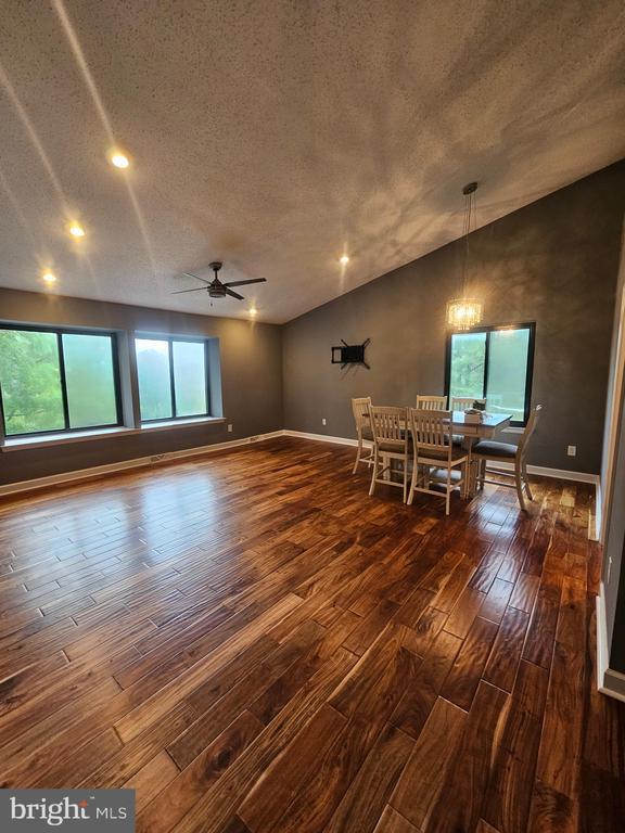 Building Photo - 3435 Pebble Beach Dr