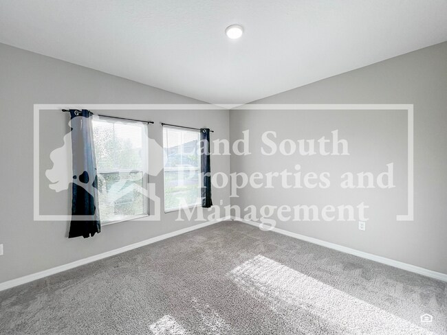 Building Photo - 5484 Siltstone St