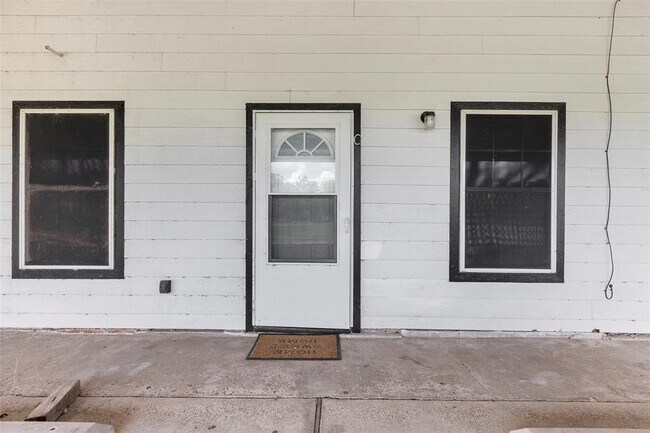 Building Photo - 7900 Fm-2354