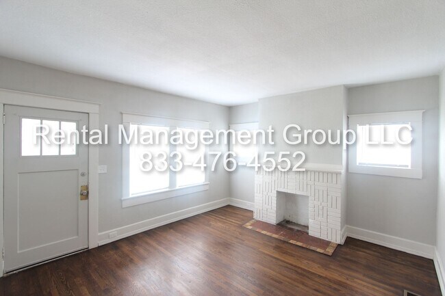 Building Photo - Belview Beauty!! New On The Market AND Ren...