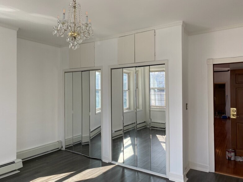 Building Photo - 304 Fulton Ave