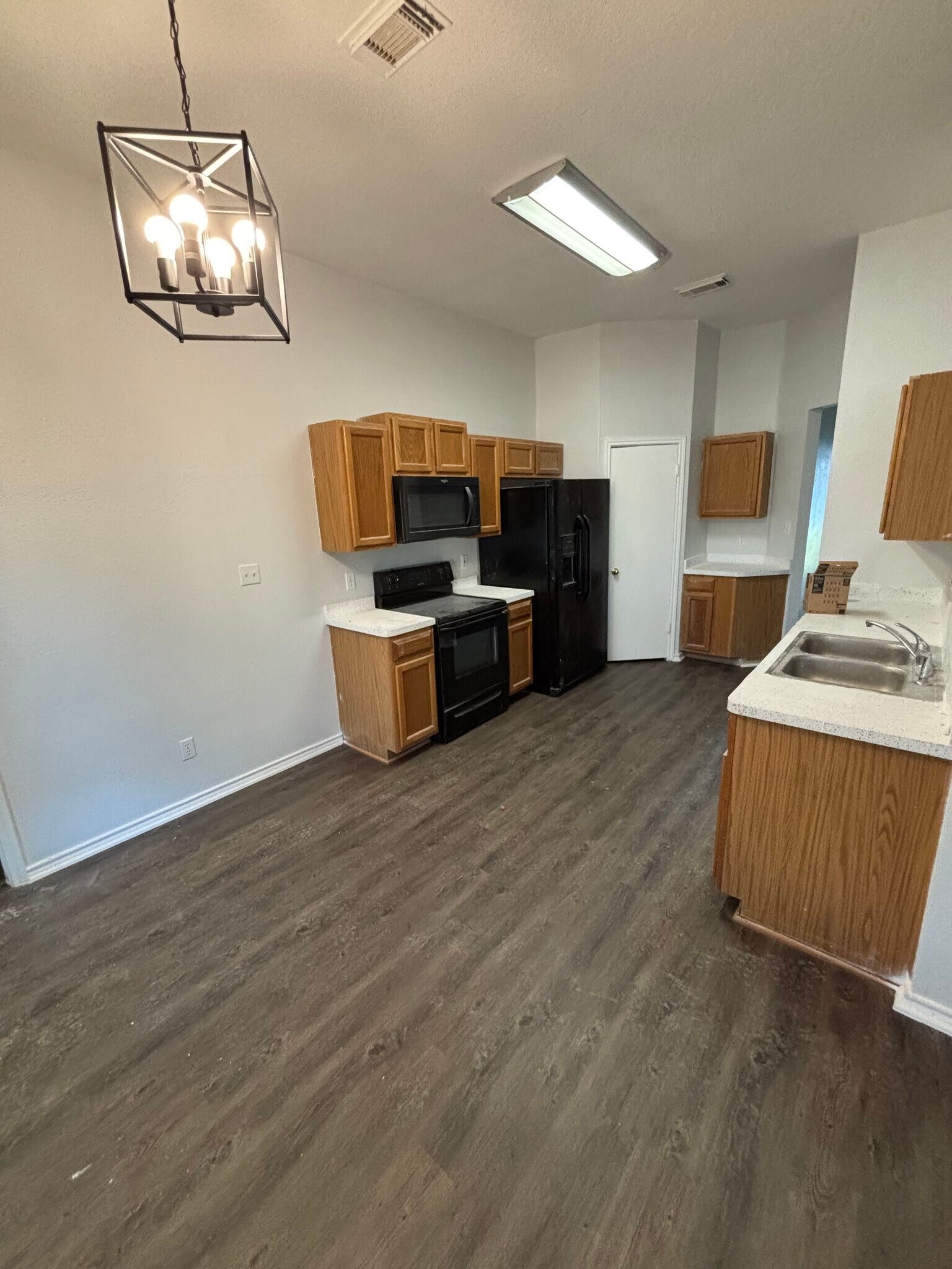 Building Photo - 8206 Coppergate