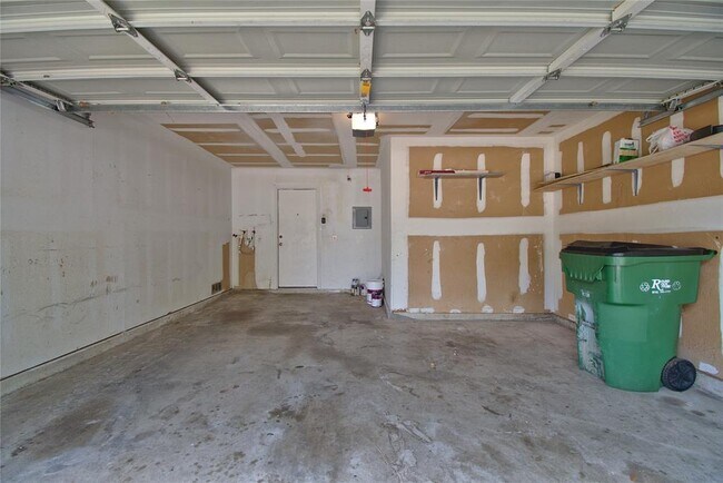 Building Photo - 1107 Thorn Creek Pl