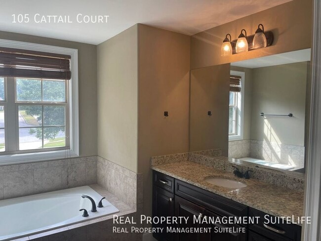 Building Photo - 105 Cattail Ct