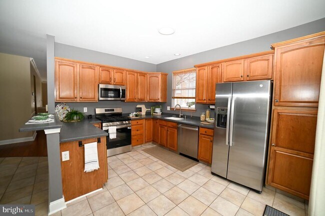 Building Photo - 134 Lydia Ln